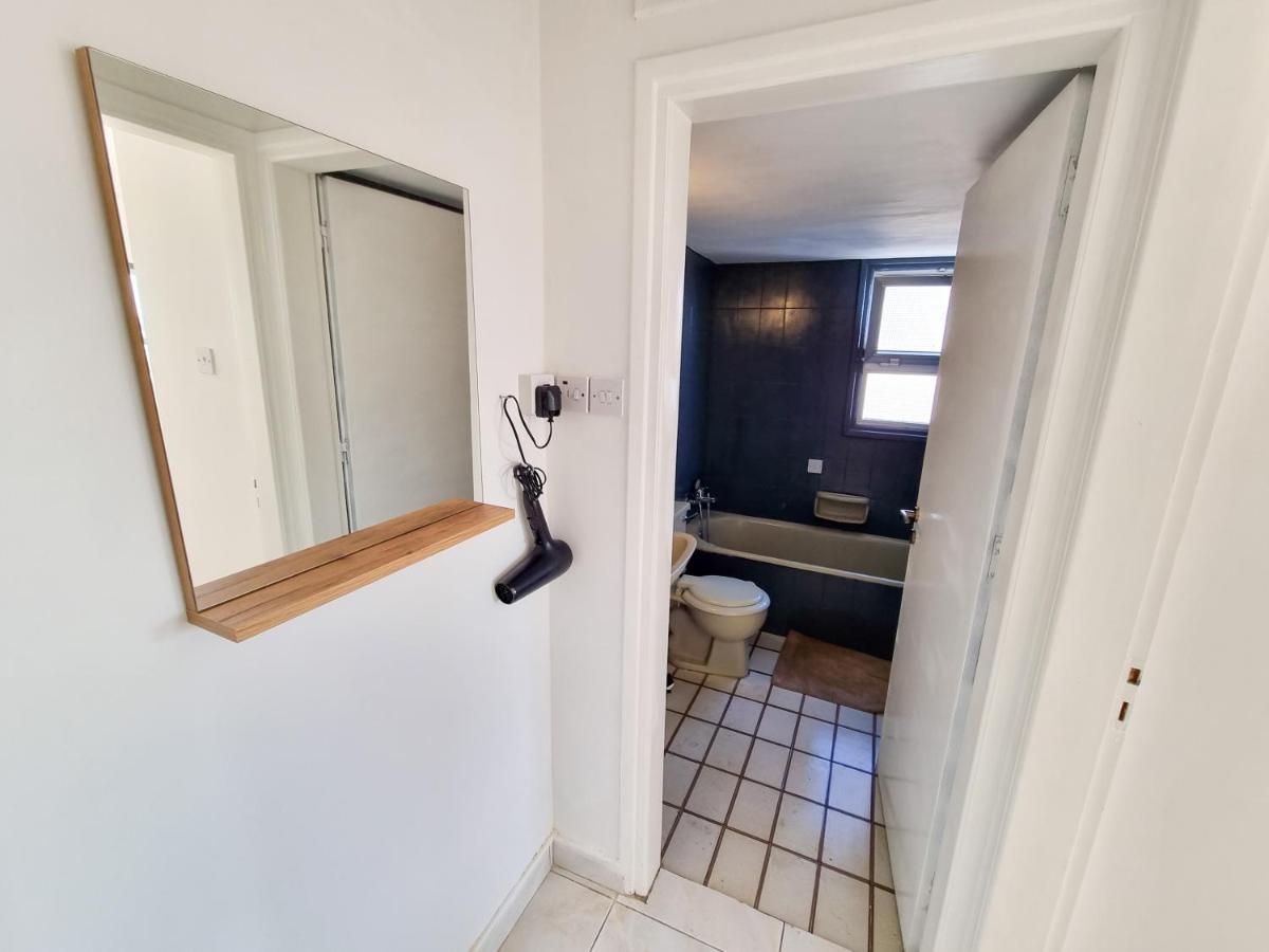 City View Rooms Larnaca Exterior photo