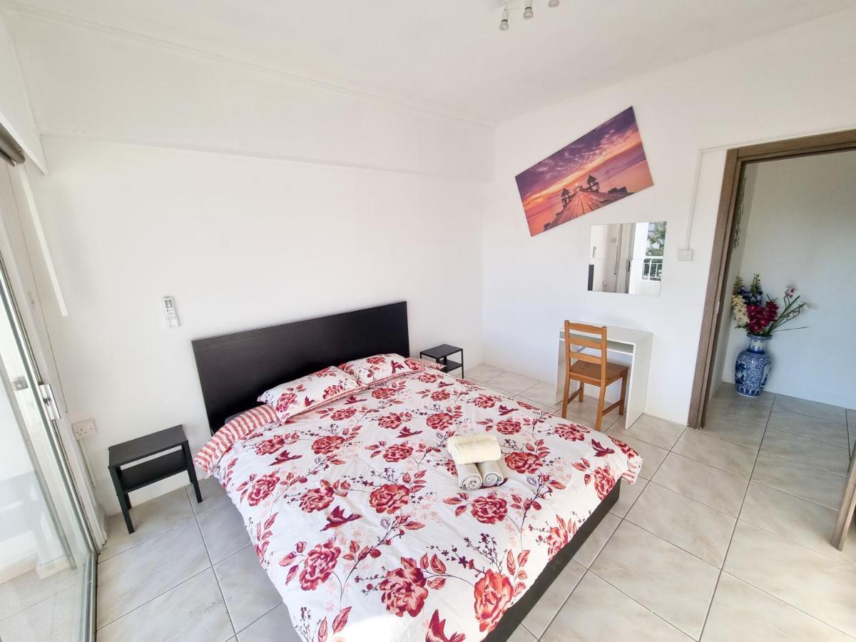 City View Rooms Larnaca Exterior photo